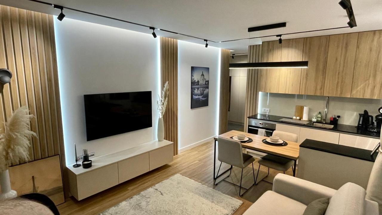 Luxury 2-Room Apartment In Praga-Polnoc Port Praski وارسو المظهر الخارجي الصورة
